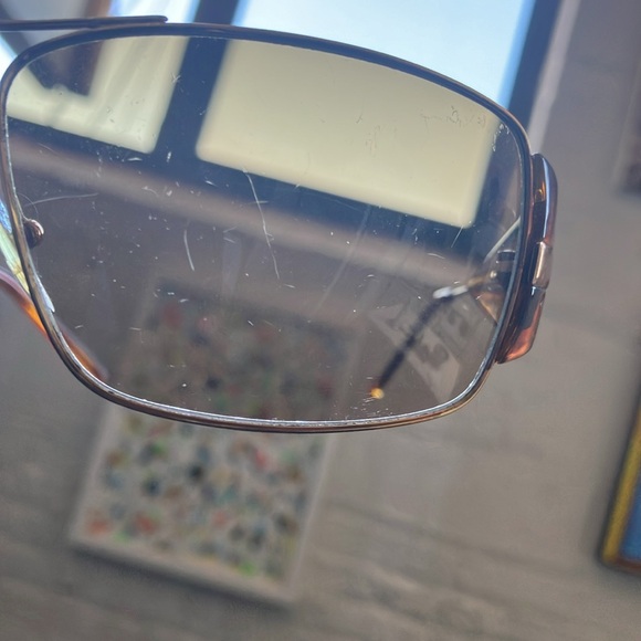 Prada Vintage sunglasses and hard case - Picture 13 of 13